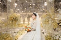 -Lady  Jane高端婚纱礼服馆