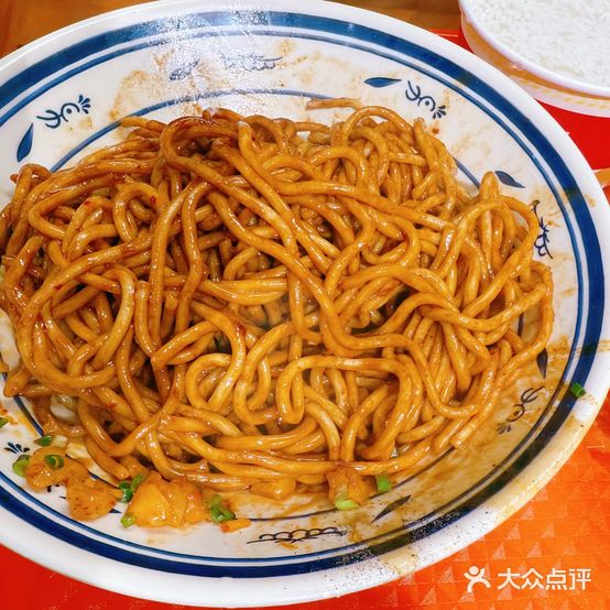 铁棚子热干面