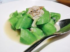 原汤蛤蜊煮广东胜瓜-皇朝会.经典传统粤菜(外滩店)