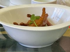 -郑猛记石岐鸽主题餐厅(长江店)