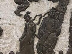 -体育场(地铁站)