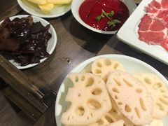 -红九格老火锅(三峡广场店)
