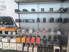 -Apple零售店(华贸购物中心店)