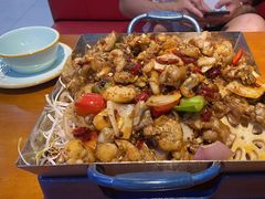 -休记光头香辣蟹干锅(绵竹店)