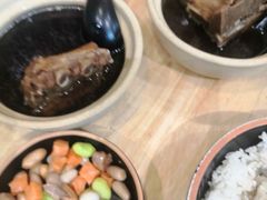 -万和春排骨砂锅米饭(新业广场店)