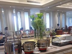 -南郊宾馆·风味自助餐厅·山东十六地市特色菜