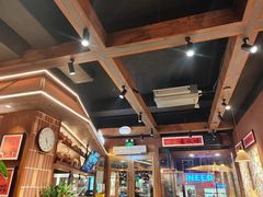 -巴卤社老火锅(财富店)