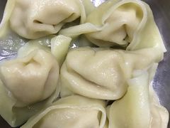 刀鱼馄饨-老半斋(福州路店)