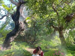 -Chom Cafe and Restaurant