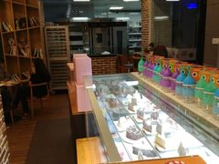 -焙丽拾光(麦凯乐直营店)