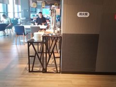 -珠海拱北口岸智选假日酒店