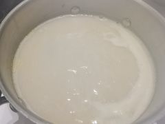 -红鼎豆捞·非遗鲍皇汤火锅(宝丰路店)