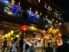 -吴山路夜市