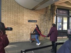 -九又四分之三站台