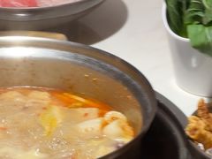 -喃喃椰·糟粕醋·椰子鸡火锅(七堡花园店)