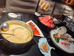 -鲜入唯煮·港式海鲜牛肉火锅(金宝街店)