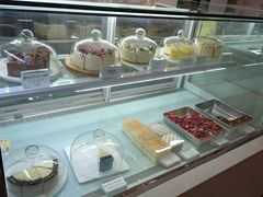 面包甜点陈列柜-嗒令甜品·主题融合料理餐厅(首座时代店)