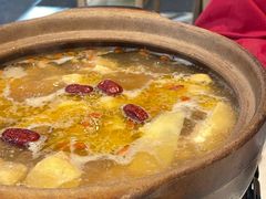 招牌花雕醉鸡煲-威皇广福和小海鲜(安远路店)