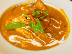 -Thai Pothong Restaurant