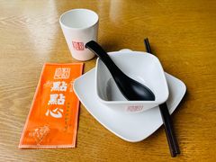 -点点心港式茶餐厅(南京西路店)