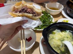 -闫家驴肉老店(华电一校店)