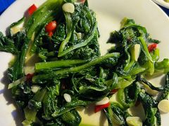 -尕有炕锅烤羊肉