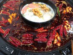 -虎贲三拖八老火锅(洋人街店)