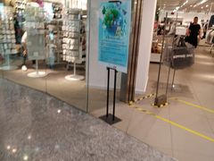 -优衣库(上海正大广场店)