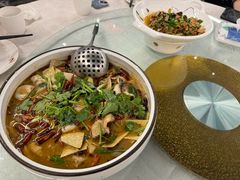 -蔼若春.传承三十年云南菜(金碧公园店)