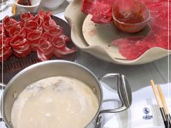 -红鼎豆捞·非遗鲍皇汤火锅(宝丰路店)