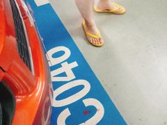 场地-百联中环购物广场-停车场