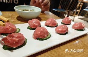 Fresh Hand-Beaten Beef Balls