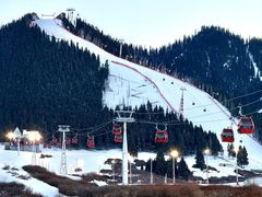 -丝绸之路山地度假区滑雪场