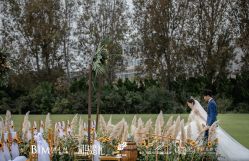 -拉瑞娜LaReine婚纱礼服高级定制