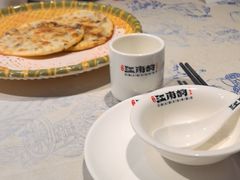 -江南韵·无锡太湖文化体验餐厅(凤凰天街店)