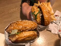 -The Habit Burger Grill 哈比特汉堡(复兴soho店)