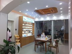 -亿视康青少儿眼镜(五官科店)