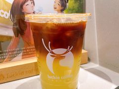 -瑞幸咖啡(大都会东方广场店)