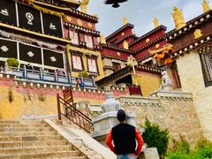 -噶丹松赞林寺