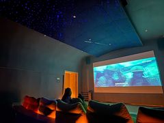 -涨巢·潮玩水疗局