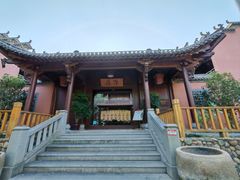-石峰岩寺