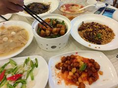 -怡园饭店-餐厅(四望亭店)