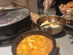 -草家酱蟹炭火烤肉店(珲春南路一店)