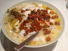 -禄鼎记·排队俩小时都要吃的酸菜鱼(石牌桥店)
