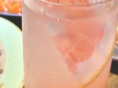 西柚水蜜桃苏打-机器人火炉披萨