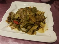 -蜈支洲岛珊瑚酒店临海阁中餐厅