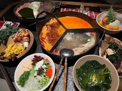 -三出山火锅(南京万象天地店)