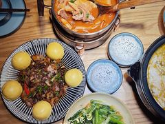 -九锅一堂酸菜鱼(学府凯德店)