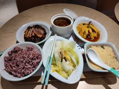 -老乡鸡(上海白玉兰广场店)
