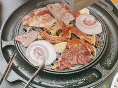 -七甲山烤肉(长白山奇石山珍根艺一条街店)